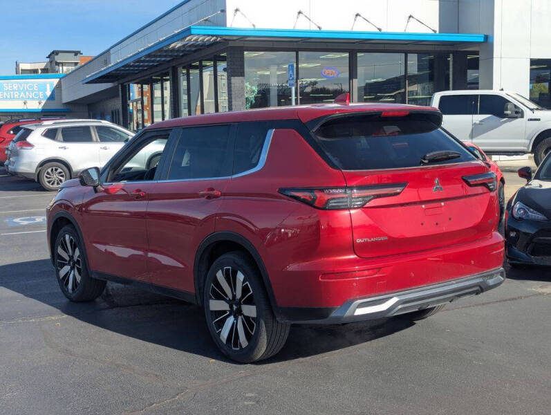 2025 Mitsubishi Outlander SE