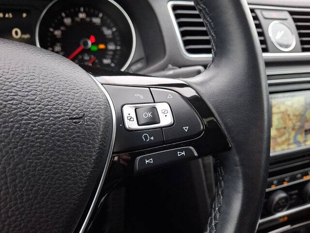 2017 Volkswagen Passat 1.8T SEL Premium