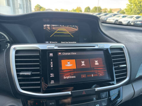 2017 Honda Accord EX-L w/Navi w/Honda Sensing