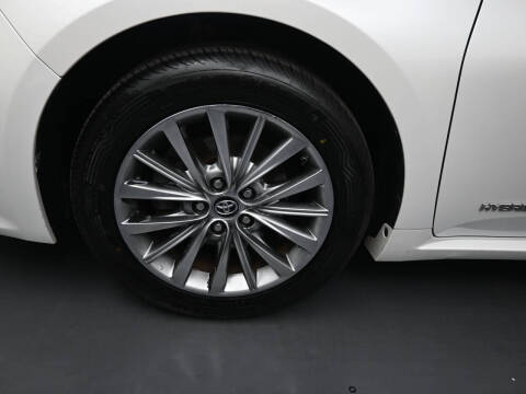 2016 Toyota Avalon Hybrid