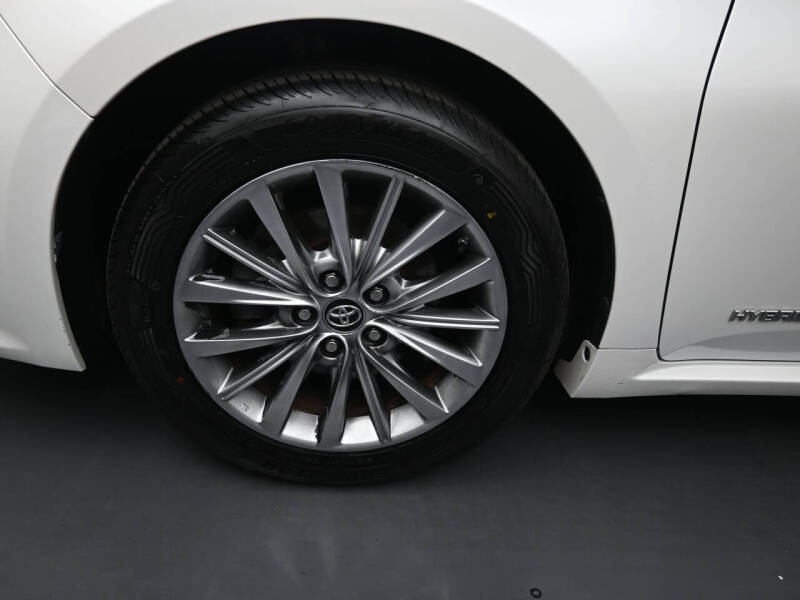 2016 Toyota Avalon Hybrid