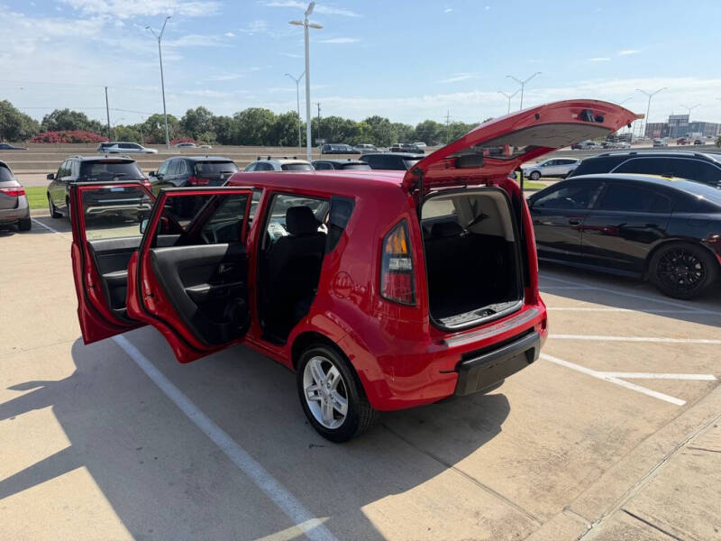 2010 Kia Soul +