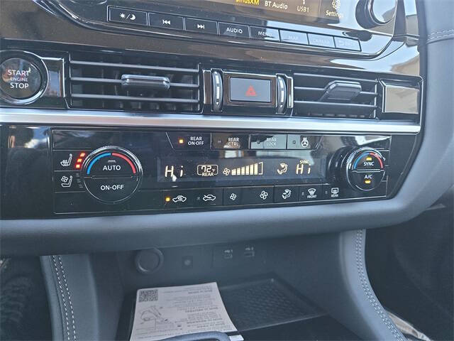 2025 Nissan Pathfinder Platinum