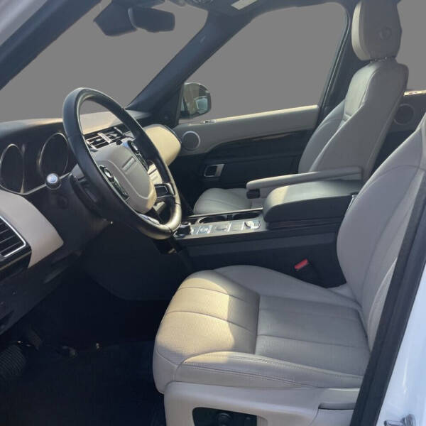 2020 Land Rover Discovery SE