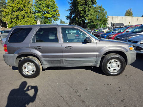2005 Ford Escape XLS