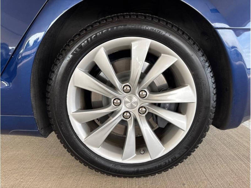 2017 Tesla Model S 90D