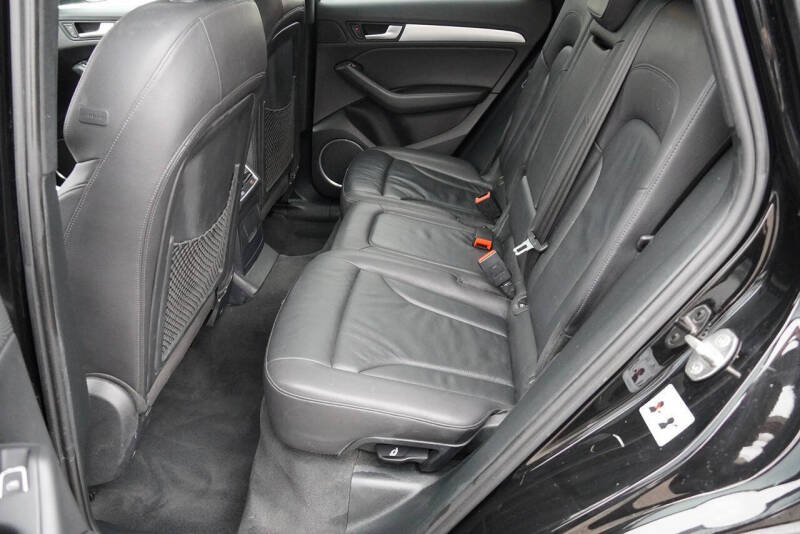 2016 Audi Q5 2.0T quattro Premium Plus