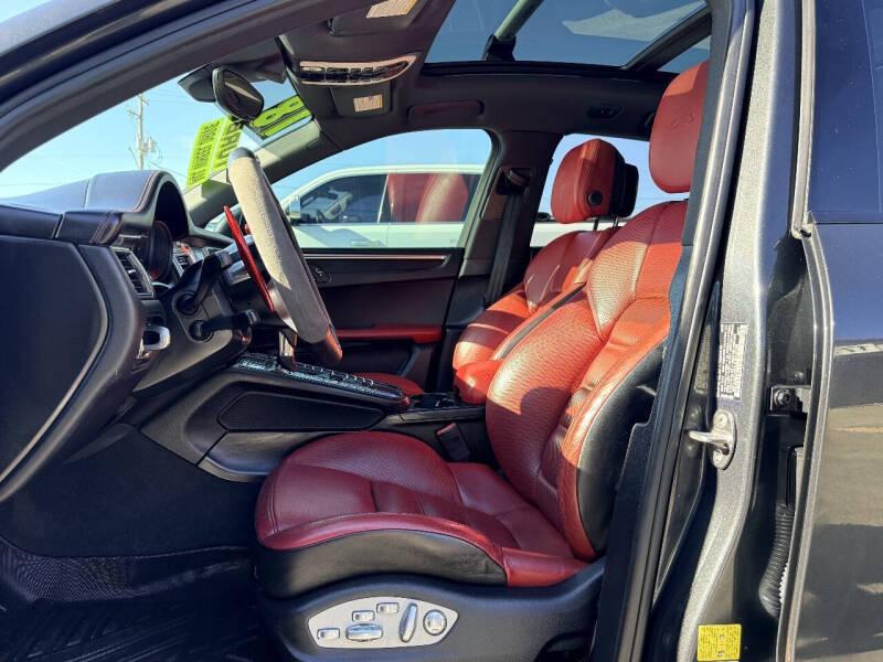 2018 Porsche Macan GTS