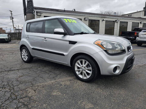 2012 Kia Soul +