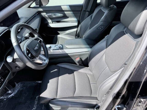 2022 Genesis GV70 2.5T Standard