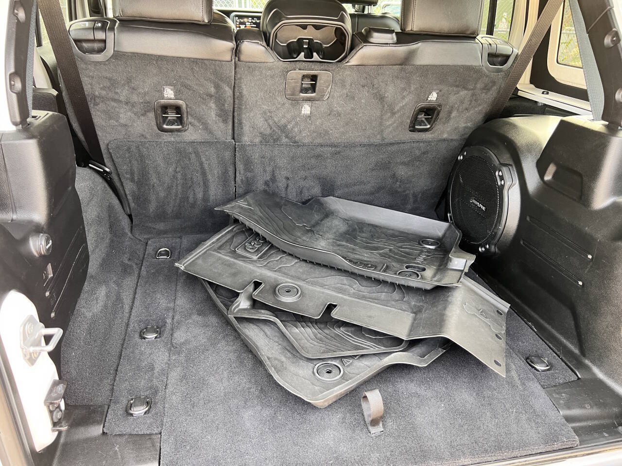 Used Car 2019 Jeep Wrangler Unlimited  Sahara Altitude 4x4 4dr Suv For Sale Under $30,000 In Austin, Texas