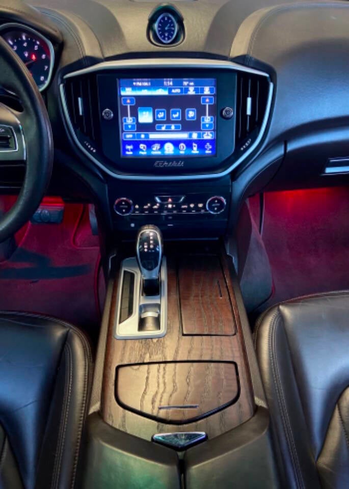 2015 Maserati Ghibli 35