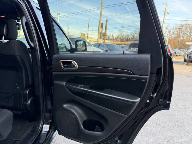 2017 Jeep Grand Cherokee Laredo