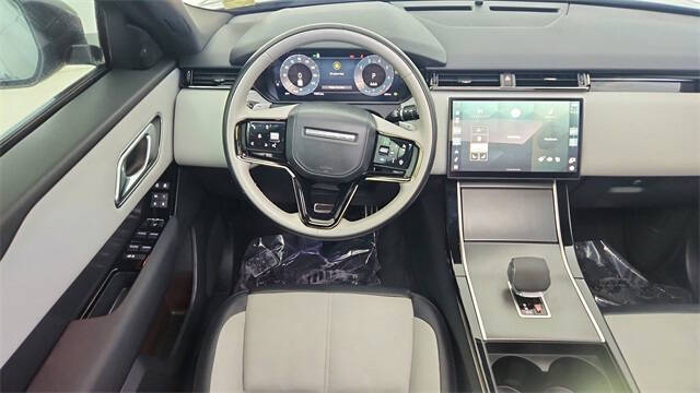 2024 Land Rover Range Rover Velar P250 Dynamic SE