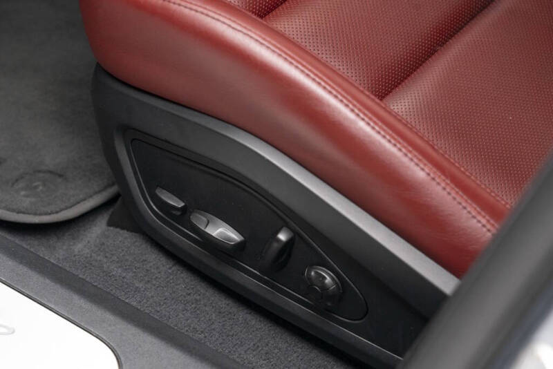 2020 Porsche Taycan Turbo