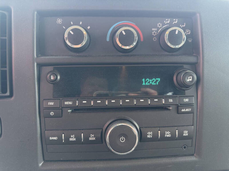 2017 GMC Savana 2500