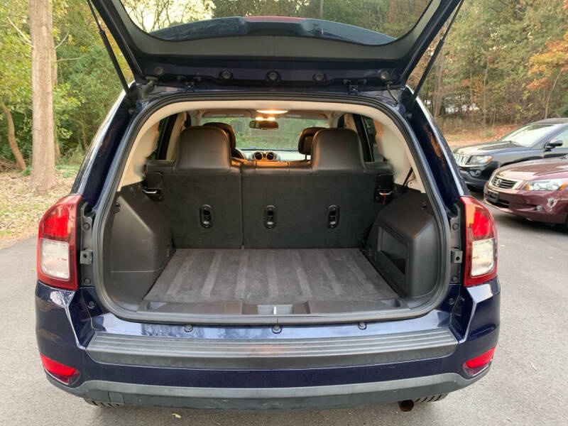 2017 Jeep Compass Latitude photo 22