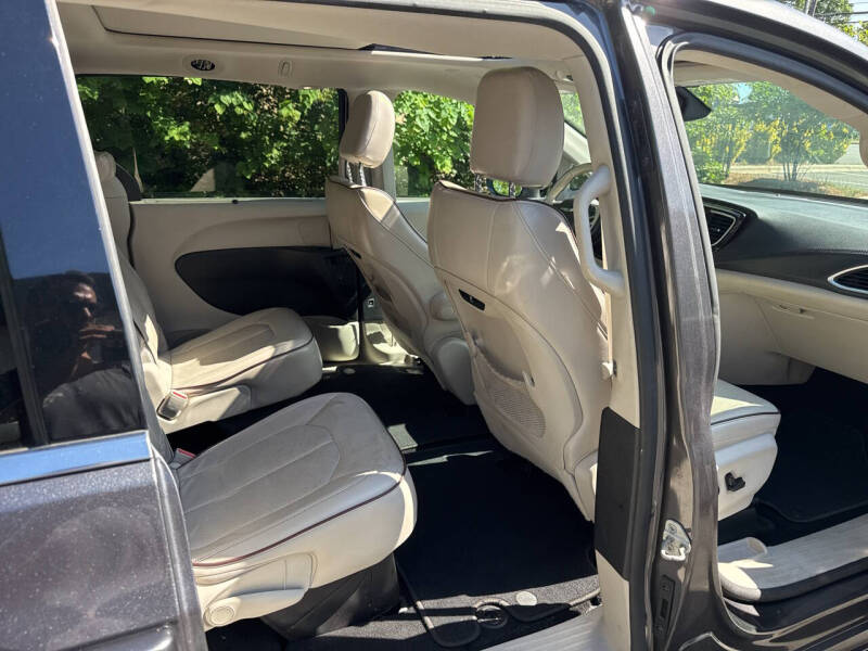 2020 Chrysler Pacifica Limited