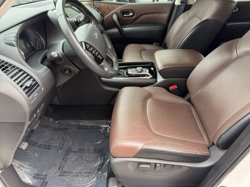 2024 Infiniti QX80 Premium Select