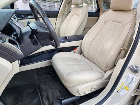 2014 Lincoln MKZ Hybrid