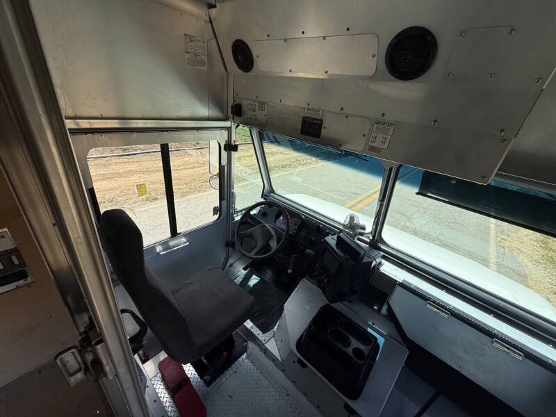 2014 Freightliner MT55 Chassis