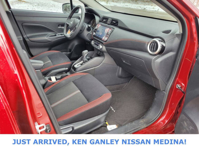 2023 Nissan Versa SR