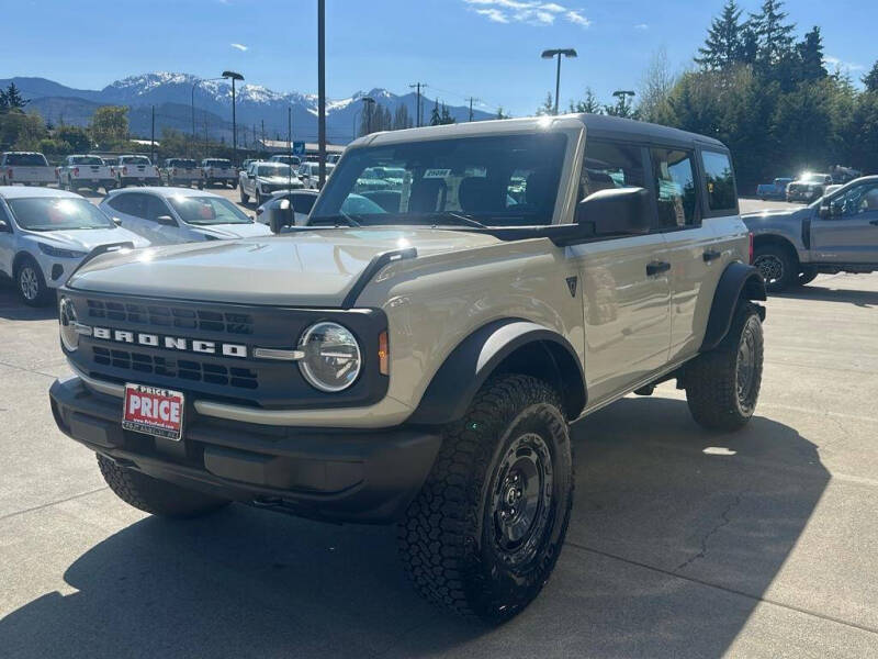 2025 Ford Bronco 4-Door Base - Photo 2