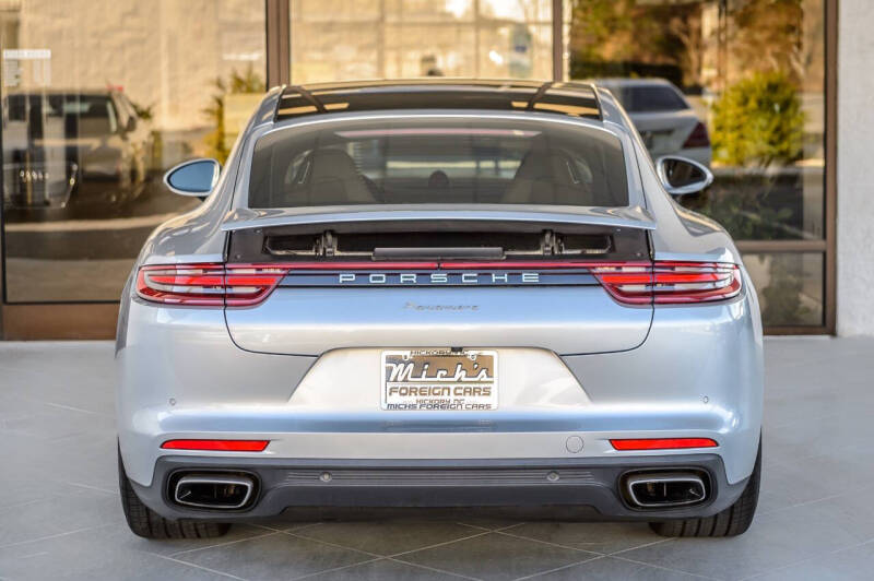 2018 Porsche Panamera