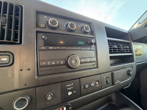 2015 GMC Savana LS 2500