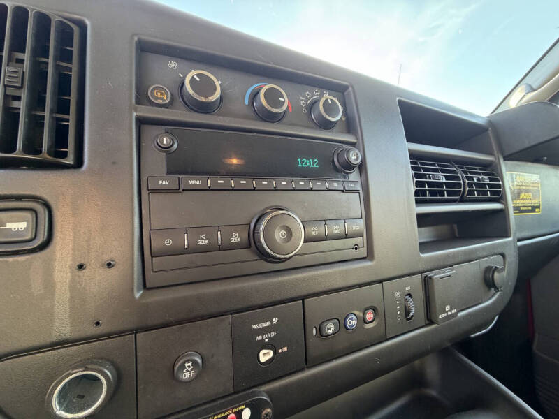 2015 GMC Savana LS 2500