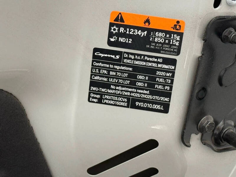 2020 Porsche Cayenne S Coupe