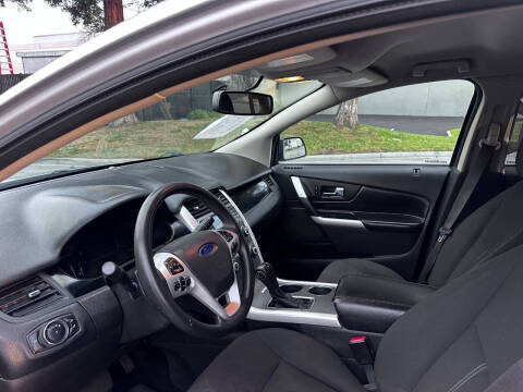 2013 Ford Edge SE