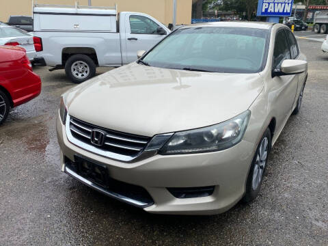 2015 Honda Accord for sale at Exotic Motors in Redmond WA