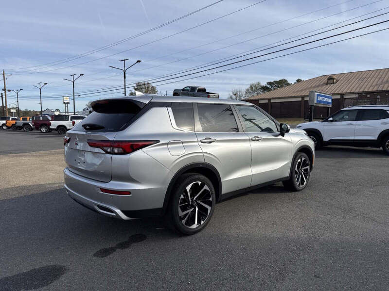 2024 Mitsubishi Outlander