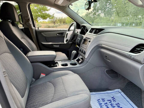 2017 Chevrolet Traverse LS