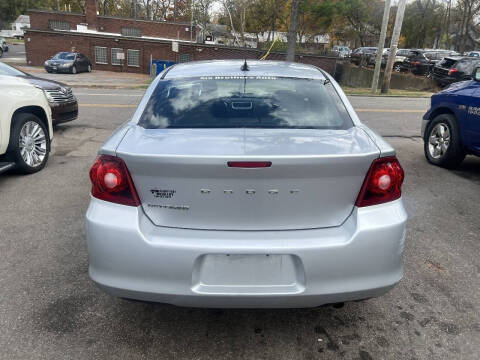 2012 Dodge Avenger SE