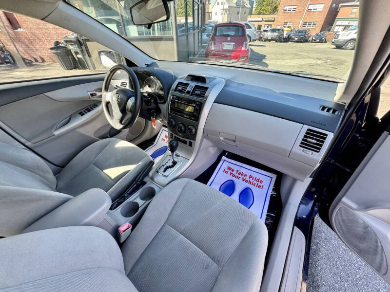 2012 Toyota Corolla LE