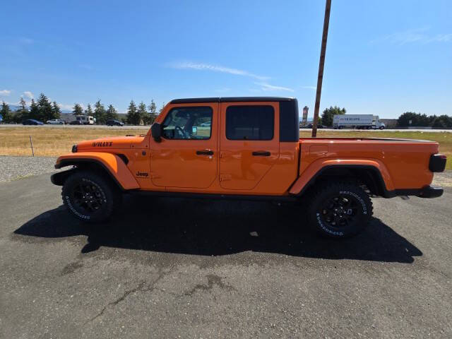 2025 Jeep Gladiator NightHawk