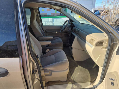 2004 Ford Freestar SE