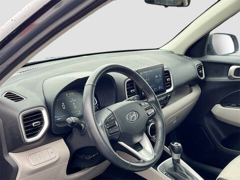 2024 Hyundai Venue SEL