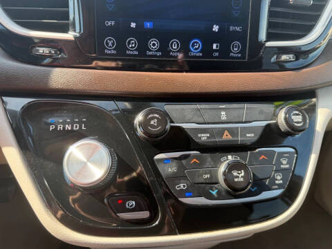 2017 Chrysler Pacifica Touring