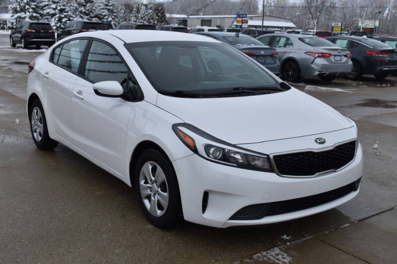 2017 Kia Forte LX's photo