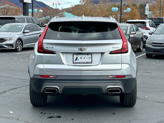 2022 Cadillac XT4 Premium Luxury
