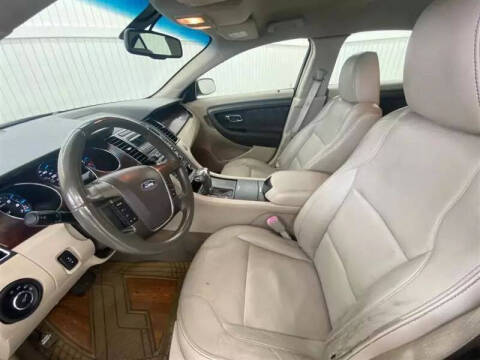 2010 Ford Taurus SEL