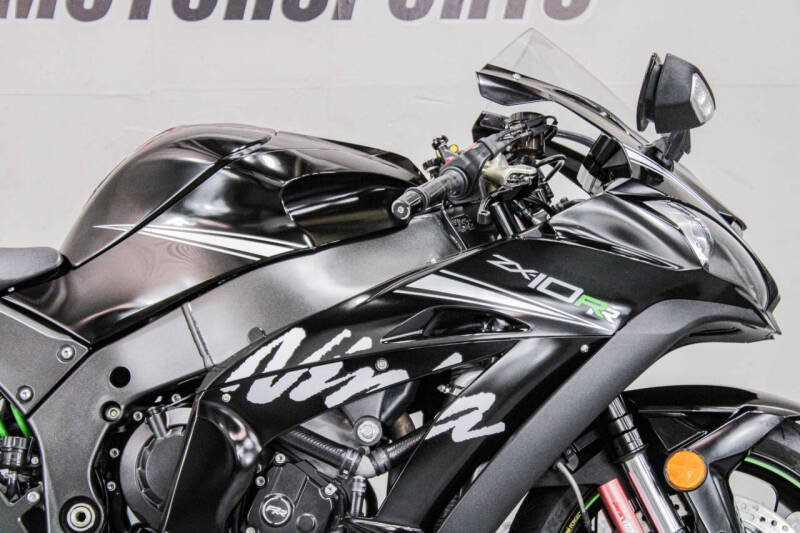 2017 Kawasaki Ninja ZX-10RR