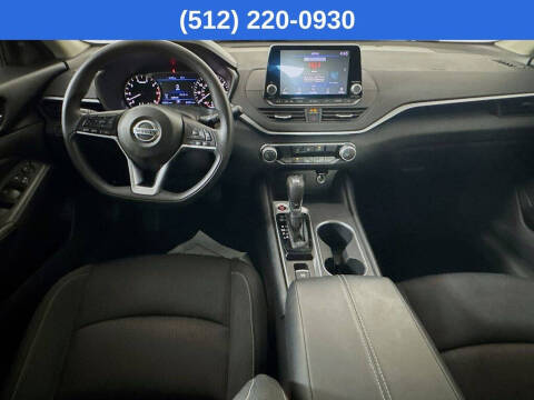 2022 Nissan Altima 2.5 SV