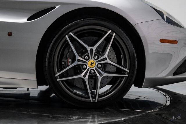 2016 Ferrari California T