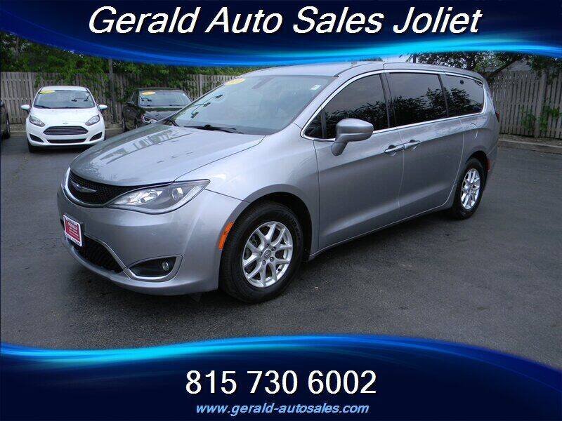 2020 Chrysler Pacifica for sale at Gerald Auto Sales in Joliet IL