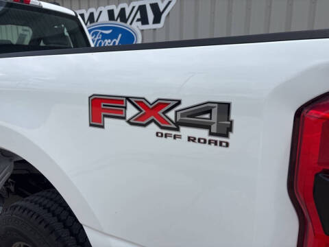 2025 Ford F-350 Super Duty XL