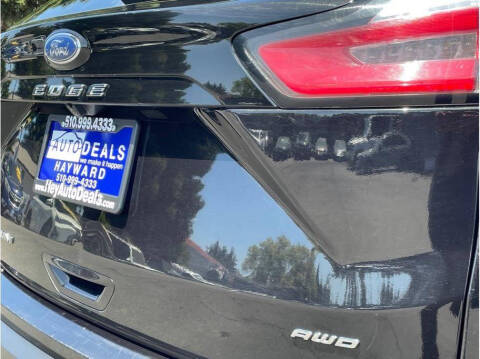 2022 Ford Edge Titanium